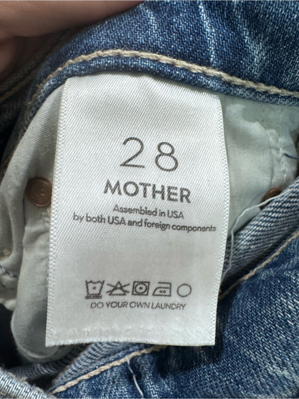 MOTHER Cropped High-Rise Light Blue Washed Jeans - Picture 5 of 6